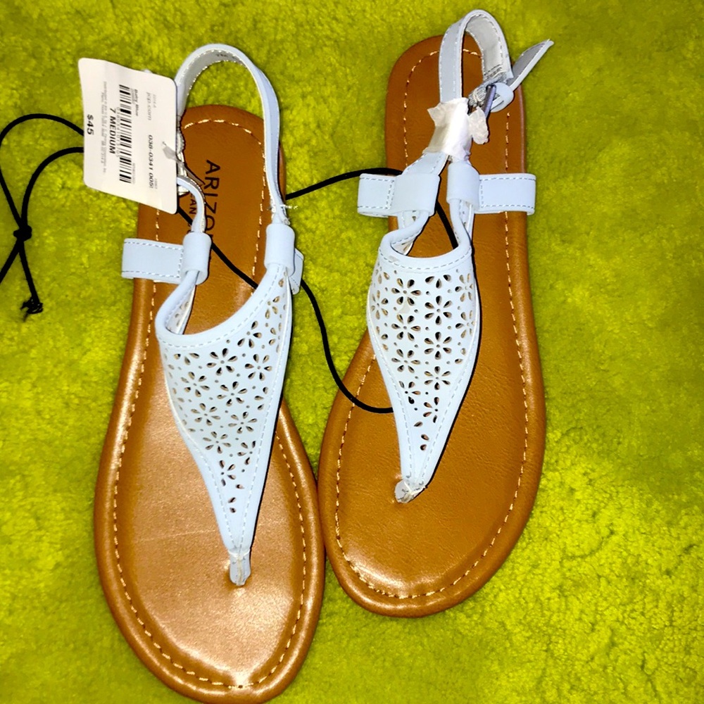 Arizona Jean Co. NWT sandals 7